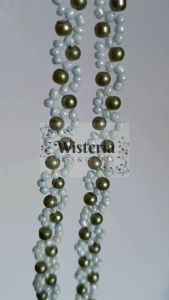 Gelang Manik-Manik Bentuk Zigzag: Aksesoris Fashion Unik