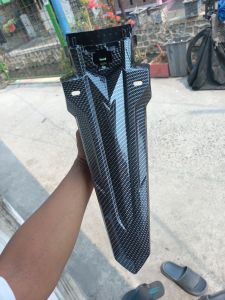 spakbor belakang sonic karbon