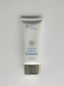 Ariel Lan Moisturizing Protective Isolation Cream 50g Double Tone Correction Concealer Brightening Skin Tone Rejuvenating Beauty Cream
