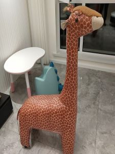 Giraffe Childrens Stool Nordic Animal Shoe Changing Stool Baby Seat Home Living Room Cartoon Stool Artistic Style Wooden Stool