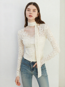 D-PLAY | Áo Nữ Có Dải Ruy-băng Tháo Lắp Được Lót Nhung