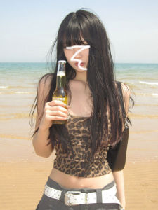 เสื้อกั๊กสายเดี่ยวลายเสือดาวเซ็กซี่สไตล์อเมริกันสำหรับผู้หญิงในช่วงฤดูร้อน เสื้อคลุมแฟชั่นสไตล์ฝรั่งเศสเผ็ดร้อนสำหรับผู้หญิง