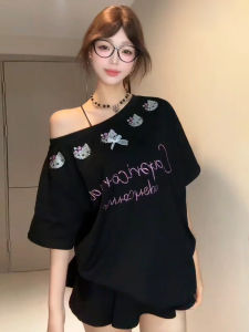 Sweet Spicy Girl Rhinestone Cute Shoulder Bared Short Sleeve T Shirt Women Summer Design Loose Fit Black Top Korean Style Cotton