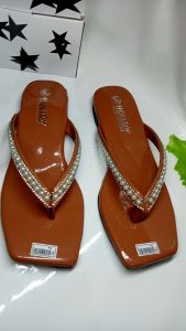 SANDAL TRENDY/SANDAL PEREMPUAN/SANDAL KECE/ SANDAL WANITA KEKINIAN