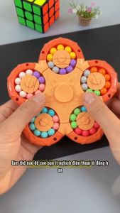Trò chơi rubik xoay giúp phát triển kỹ năng cho bé