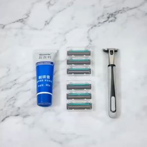 1 ด้าม + 48 ใบ ชุดมีดโกน เครื่องโกนหนวดด้วยมือ คม การกำจัดขน ทำความสะอาดง่าย