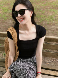 Áo Thun Dệt Kim Tay Ngắn Màu Đen Cổ Vuông Cho Nữ Mùa Hè Dáng Ôm Vừa Vặn Ngắn Vai Chất Liệu Lụa Băng Phong Cách Hàn Quốc