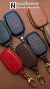 Bao Da Chìa Khoá Ô Tô Toyota TOY-C3 Cho Xe Toyota Fortuner Hilux Innova Smartkey 03 Nút Bấm Ốp Da Ép Form Da Bò Thật
