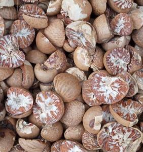 PINANG KERING kwalitas super Netto 1kg