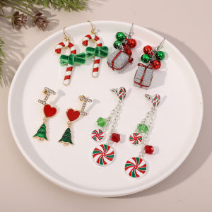 [Small Chrysanthemum] ไม้เท้าคริสต์มาสต่างหูรูปหยดน้ำคริสต์มาสจี้ต้นไม้เบลล์บูตเล็กๆความคิดสร้างสรรค์ Ins ต่างหูวันหยุดสำหรับผู้หญิงของขวัญเครื่องประดับ