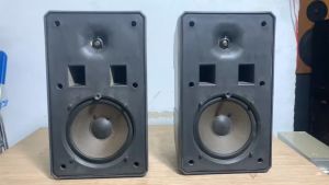 Bán cặp loa Lời  Karaoke  nghe nhạc  quán Cafe chuyên nghiệp TOA  F - 240GM cực hay.