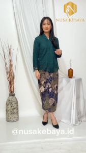 Nusa Kebaya Setelan Kebaya Widuri Model Kartini Bahan Brokat Dan Rok Lilit Batik Kebaya Floy Brokat