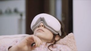 Máy Massage Mắt Thái Dương Cao Cấp KINGTECH KY-925Kết Hợp Mát Xa Túi Khí Và Nhiệt Tích Hợp Buetooth Giảm Mỏi Khô Quầng Thâm Mắt Cải Thiện Giấc Ngủ - Bảo Hành 12 Tháng