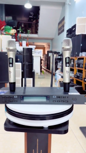 Micro không dây dBAcoustic DB450II V2 tích hợp sẵn 5 chế độ ECHO Hàng chính hãng