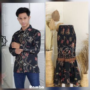 Couple Kemeja Batik Pria Kelapa Gold Dan Rok Duyung Plisket S - Jumbo Couple Kebaya Couple Viral
