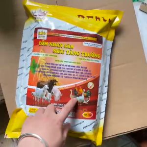 Cốm Nhân Sâm Siêu Tăng Trưởng Giúp Vật Nuôi Tăng Cân Nhanh Giảm Thời Gian Chăn Nuôi Nhanh Xuất Bán Lãi Cao (Hàng Cao Cấp Cty Big Boss)