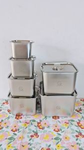 อ่างใส่อาหาร โถเตรียมอาหาร (มีฝาปิด หนา ทรงลึก)(แบบฝาเว้าใส่ช้อน)(สแตนเลส304) ขนาดปาก 12/14/16/18/20/22 ซม.(ตราTK)