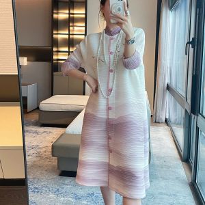 Chất lượng Nova⭐Một người một pleat⭐Miyake váy in màu mực cổ điển Miyake xếp li váy áo sơ mi rộng Dama xếp li cao cấp mới