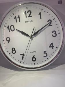 JAM DINDING DEKKO 1261 / JAM DINDING 32CM / JAM DINDING BULAT