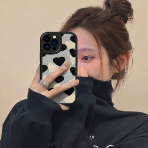 High-End Silicone Phone Case for Apple 16 pro Max Full Lens Coverage Anti-Fall Protection Korean Style Artistic Heart Design