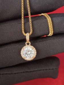 Diamcity (Free Gra Certificate) Kalung Liontin Moissanite 2 Karat Ornamen Wanita 18K Warna Emas Mawar