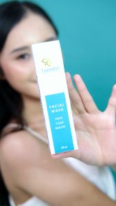 Tuesskin Facial Wash: Sabun Cair DNA Salmon untuk Mengatasi Jerawat & Minyak Berlebih