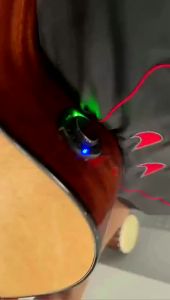 Hệ Thống Thu Âm Đàn Guitar Acoustic DOUBLE OS1 Với Hiệu Ứng Chorus Delay Reverb Và Điều Khiển Kỹ Thuật Số Bằng Micro Cộng Hưởng Kim Loại