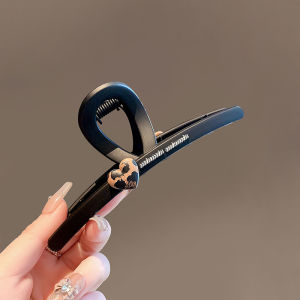 Large Size Shark Clip Womens Elegant Leopard Print Heart Shaped Hair Accessory Stylish Trendy Korean Style Hair Gripper