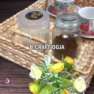 Nampan Anyaman Enceng Gondok Kotak Kerangka Besi Ukuran S-M-L