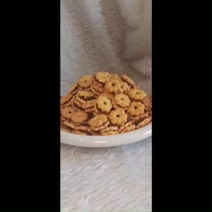 กะทิสับปะรด ขนมปังกรอบสอดไส้สับปะรด หอม กรอบ อร่อย