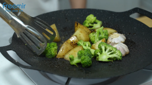 Grill Pan/Wajan Pemanggang Anti Lengket Dengan Penjepit Makanan Anti Karat Peralatan Masak