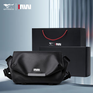SEPTWOLVES | Lightweight Mens Sling Bag