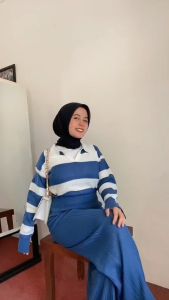 ONE SET RAJUT STRIPE KERAH PANJANG TEBAL