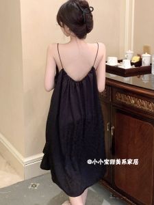 ฤดูร้อน ใหม่ สไตล์ฝรั่งเศส เซ็กซี่ เปลือยหลัง สายคล้อง ชุดนอน Midi ความยาวน้ําแข็ง ผ้าไหม Pure Desire เซ็กซี่ ชุดนอนเสื้อผ้าที่บ้าน