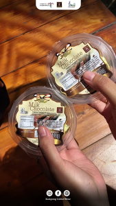 MILK CHOCOLATE CUP 100 GRAM - KAMPUNG COKLAT BLITAR
