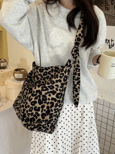 Laid-back Korean Style Large Capacity Tote Bag Leopard Print Womens Shoulder Crossbody Bag Fashionable Canvas Bag for Youth