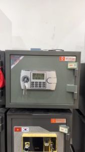 Két Sắt Việt Tiệp mini cỡ nhỏ KVT26 điện tử chống cháy có báo động chính hãng uy tín chất lượng bảo hành 5 năm miễn phí giao hàng toàn quốc sản phẩm của công ty két sắt an toàn Việt Tiệp