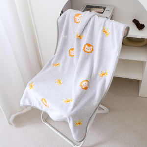 Summer Winter Coral Fleece Pet Blanket Dog Resting Pad Soft Comfortable Small Dog Sleeping Mat for All Breeds Normal Size