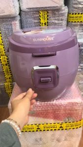 NỒI CƠM ĐIỆN 1.8L SUNHOUSE SHD8663V MÀU TÍM 8663G MÀU XÁM