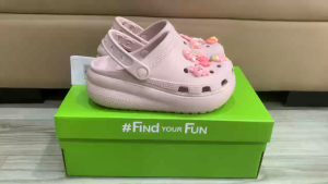 Giày sục crocs chuẩn xịn chống hôi chân nhựa tế bào êm mềm dẻo bền đi mưa lội nước đi biển Crocs band crush trẻ em màu hồng