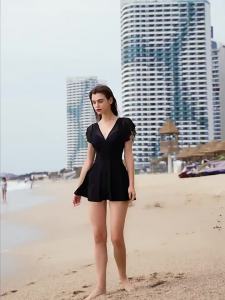 32IAM Fox Black  Swimsuit Skirt Swimsuit Female Sun Protection Cover Belly Slimming Swimsuit Hot Spring Swimsuit