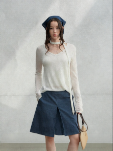 La lune Du ciel | Áo Thun Dệt Kim V-Neck Đai Nhẹ