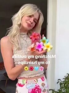 Colorful Plumeria Flower Hair Clip: A Stylish Accessory for Women