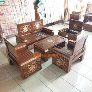 KURSI MINIMALIS TANGAN TUMPUK KAYU JATI FINISHING MEWAH SOFA MEJA KOPI UKIR DEKORASI RUANG INTERIOR MURAH TATANING FURNITURES JEPARA
