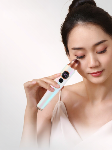 freo | Vibrating Heated Facial Massage Wand