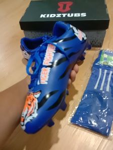 KIDZTUBS Sepatu Sepak Bola Anak Laki LakI Size 28 29 30 31 32 33 34 35 36 37 KDZ1150120324