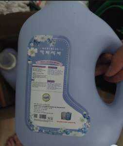 Can Nước Giặt BLUE 2kg Hương Thảo Mộc Hương Nước Hoa Chính Hãng