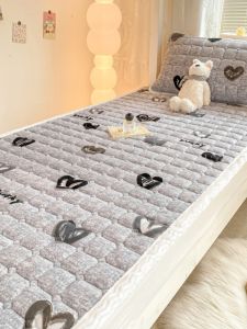 Warm Milk Velvet Coral Fleece Student Dormitory Bed Mat Single Person Quilt Soft Pad Matress Cover Modern Simple Style Polyester Fiber