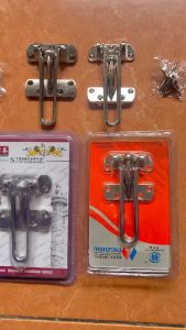 Chốt cửa an toàn phù hợp sử dụng với cửa 1 cánh khuôn cửa có thể bắt vít cửa thông phòng cửa chung cư