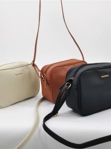 Fashionable Crossbody Bag with Cross Pattern Single Shoulder Camera Bag for Women British Style PU Material Square Box Shape